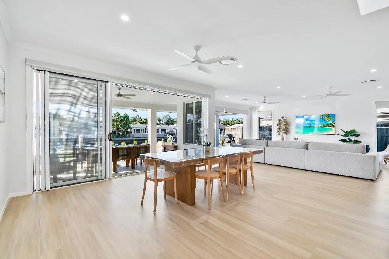 Holiday home Osprey Oasis Villa Banksia Beach